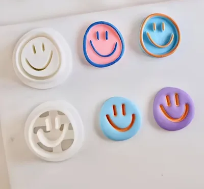 Smiley Face Polymer Clay Cutter Set – 20mm, 2pc