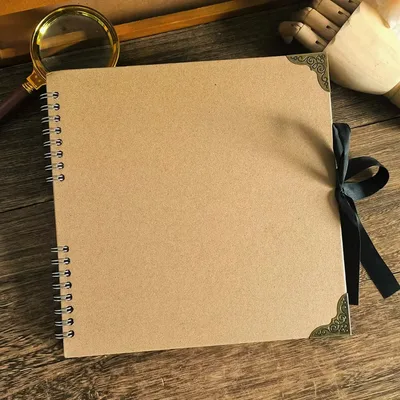 Kraft Paper Scrapbook Album – 8" × 8"